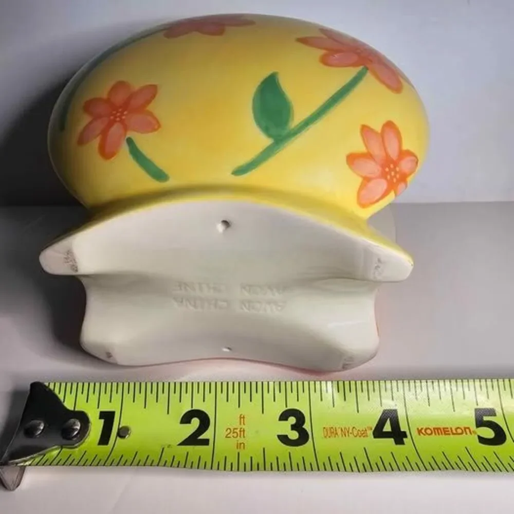 Darling 2004 Avon Luau Flowers Ceramic Floral Napkin Holder